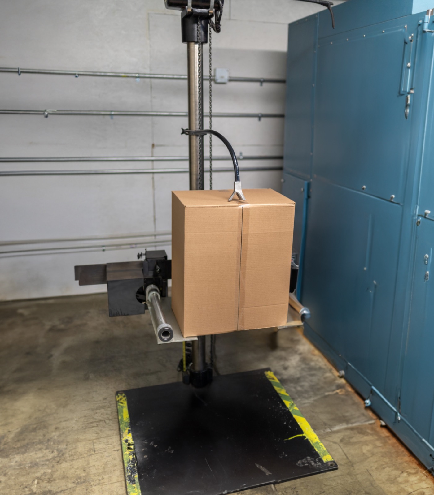 Pack-out and transport check custom printed packaging quality control